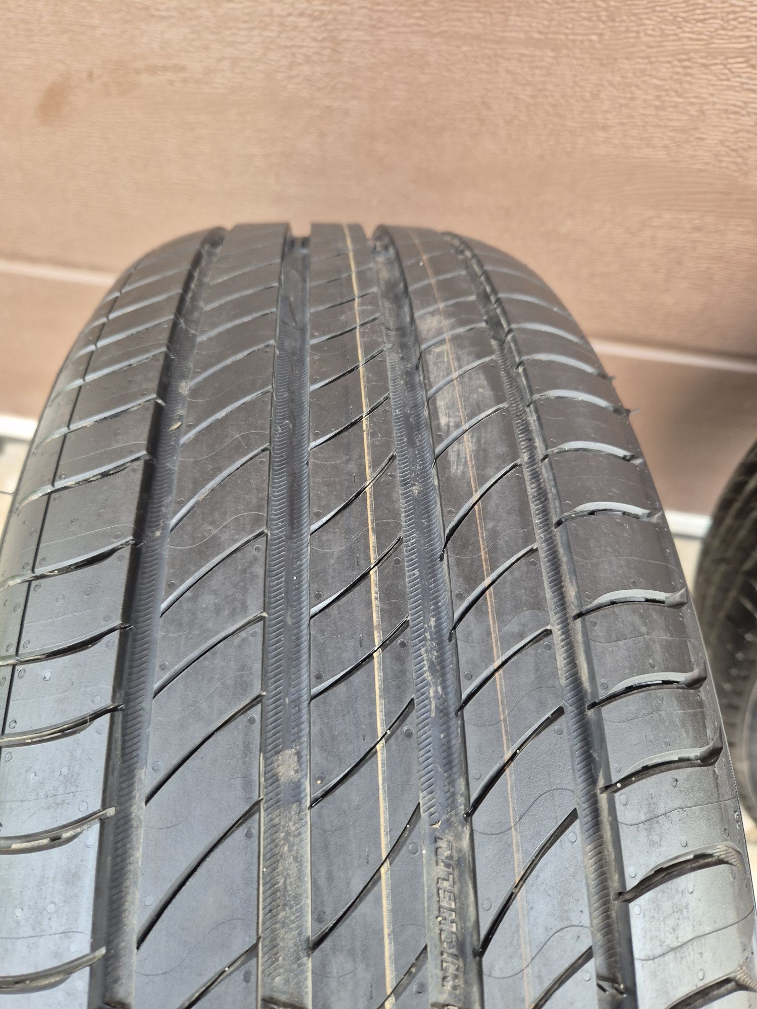 Michelin Primacy 215/65 r17