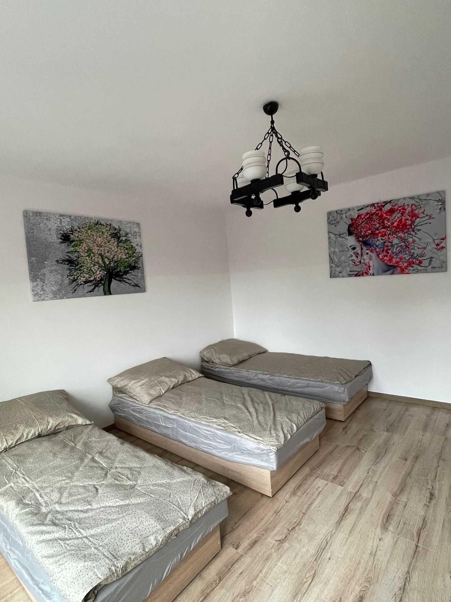 Dom/Kwatery  Pracownicze / Nowy Dwor Mazowiecki