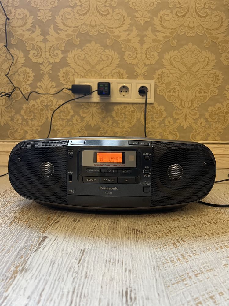 Продам магнитофон panasonic rx-d55 , usb , aux , sd , кассеты