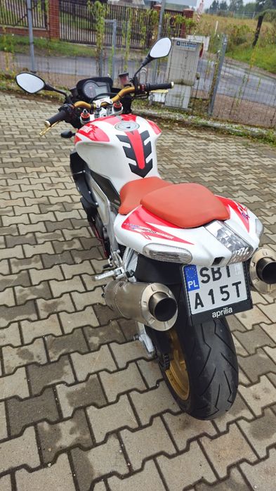 Aprilia rsv 1000 tuono