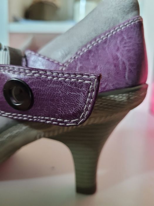 Czółenka, szpilki, obcasy Marco Tozzi 38