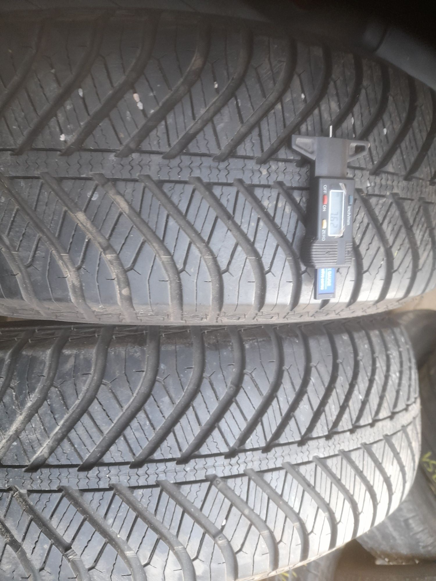 Opony   wielosezon  215/6017  bridgestone  goodyear  kumho