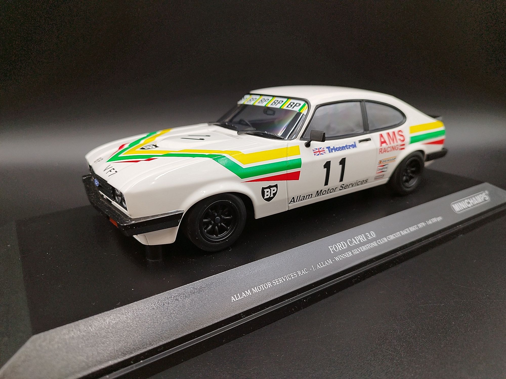 1:18 Minichamps Limit 350 sztuk Ford Capri 3,0 model nowy