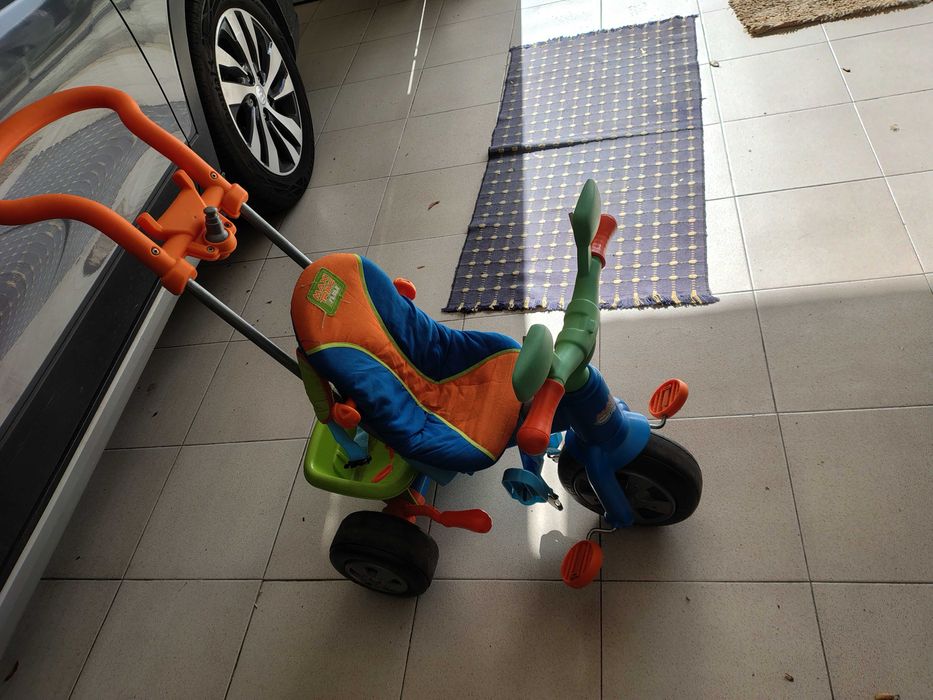Triciclo de bebe