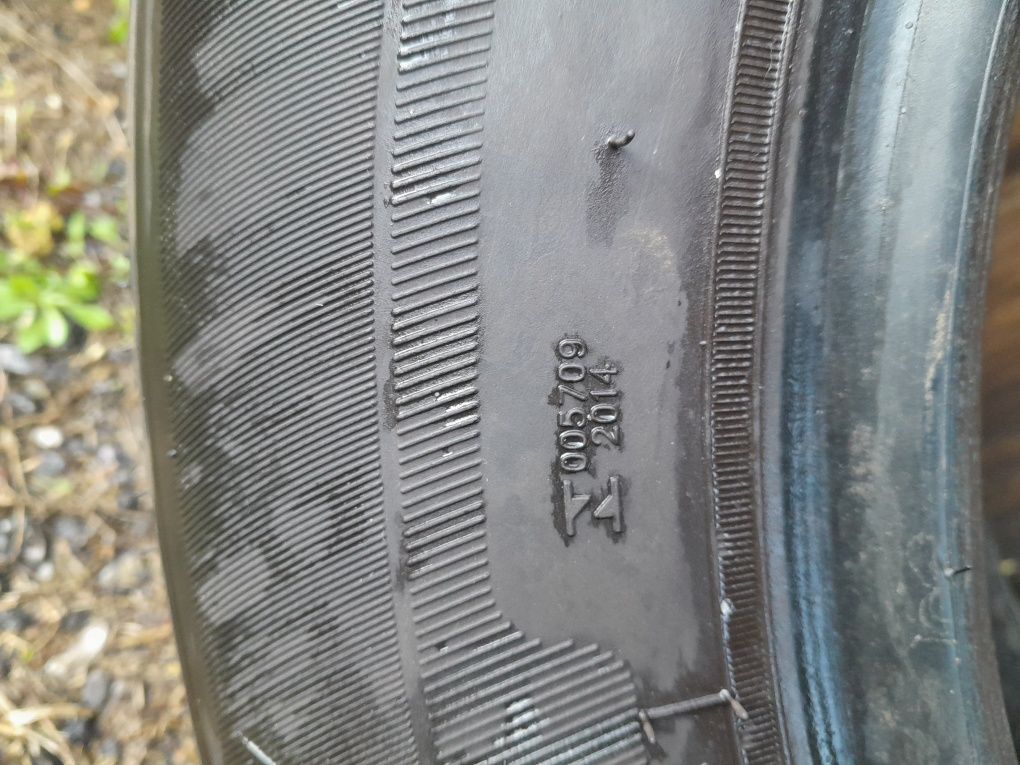Opony ZEETEX 235/60 R16 Wielosezonowe 4 sztuki