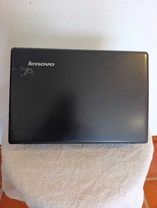 Lenovo Z51 i5-5200U - 8GB RAM 256GB SSD GPU R9-M375 2GB Dedicados