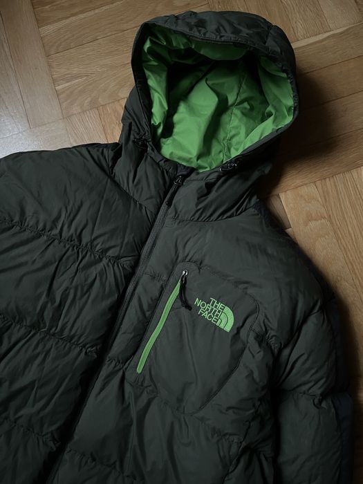 Продам пуховик The North Face