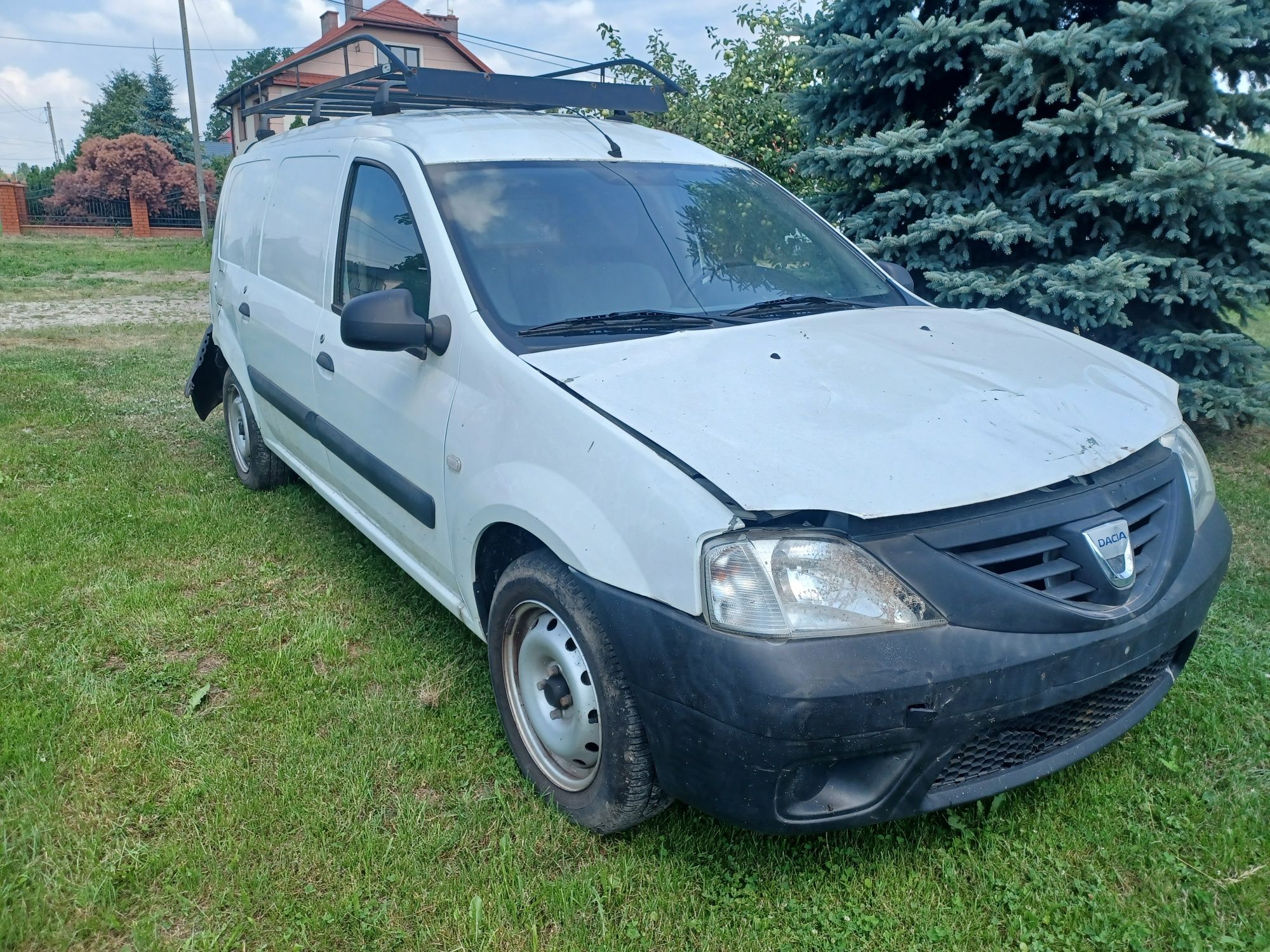 Dacia Logan 1.4 Benzyna maly przebieg