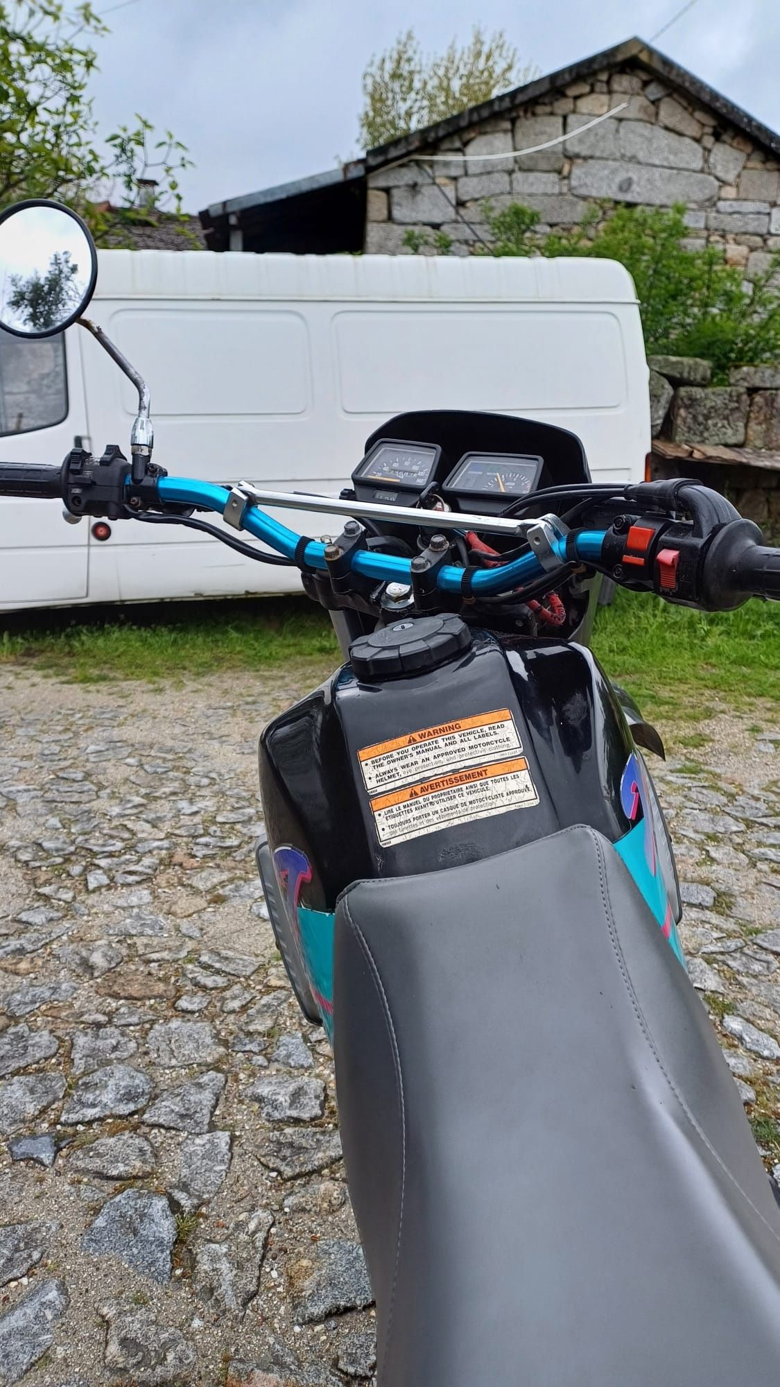 Yamaha XT350 (isenta de imposto + seguro 19€/ano)