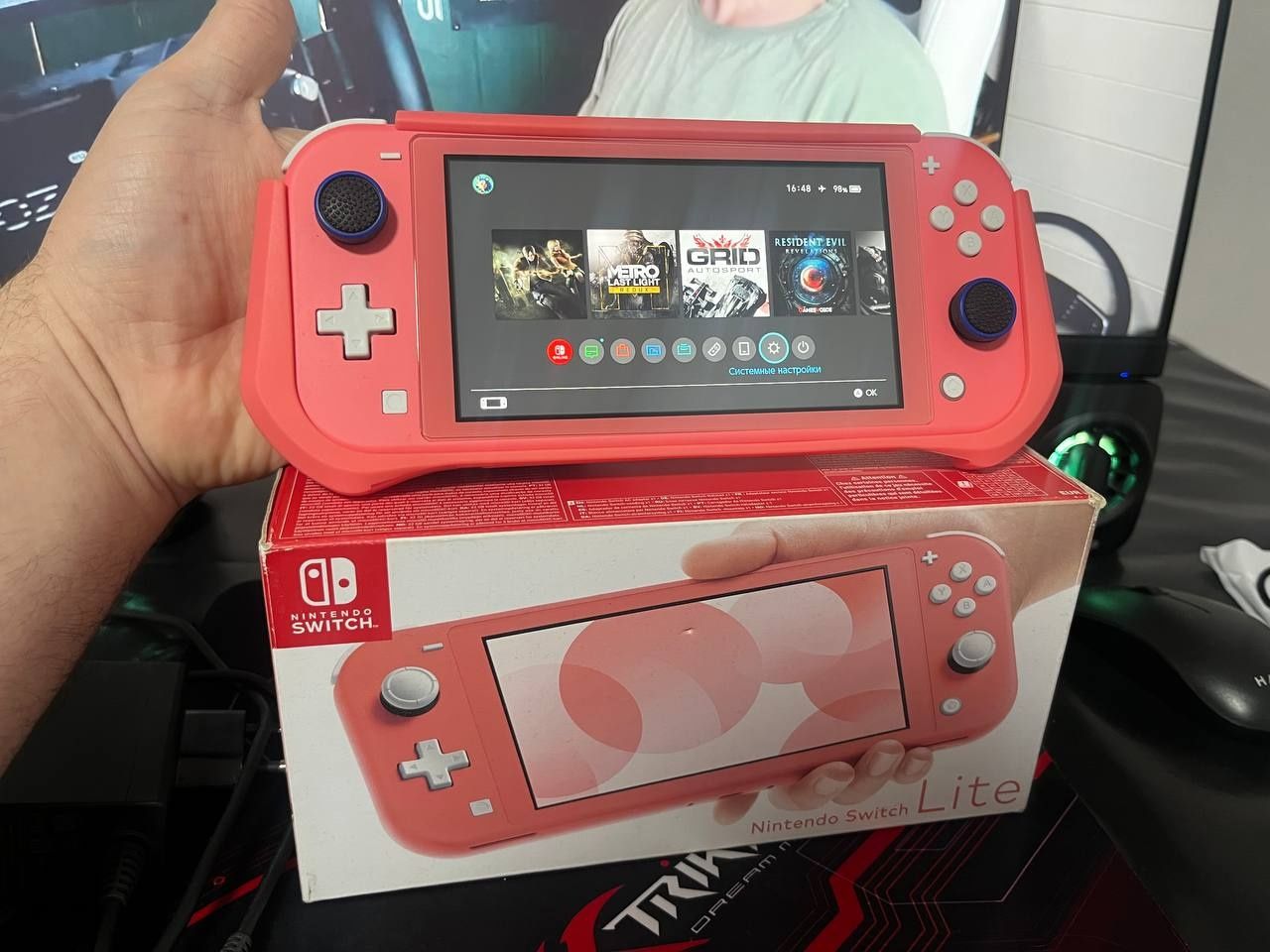 Продам Nintendo switch Очень много игр