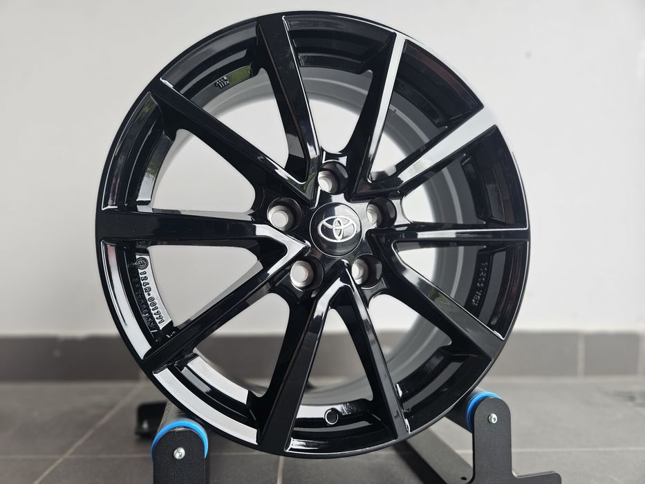 TOYOTA C-HR II 17 " Nowe 5x114,3 CHR 2025 Felgi Czarne Alufelgi
