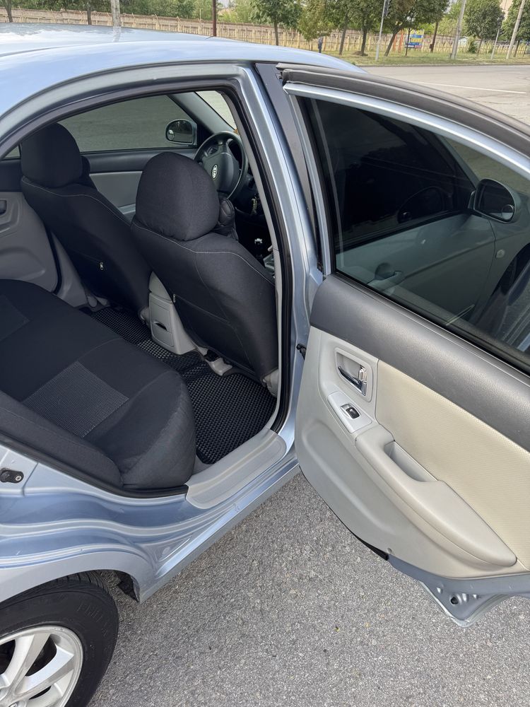 Продам Kia Cerato 2.0