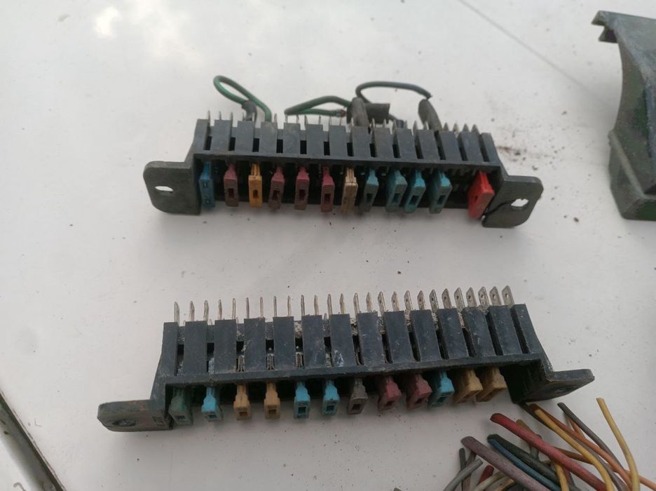 Блок предохранителей Ваз 2101-2107Предохранители Ваз 2106 жигули