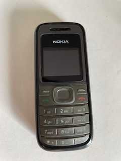 Telemoveis NOKIA com carregadores para colecionadores.