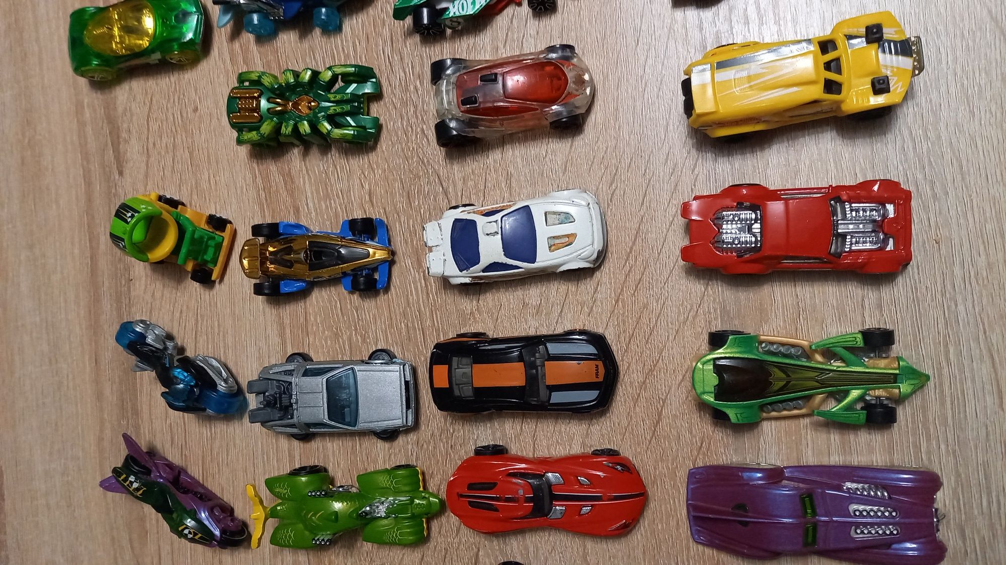 Zestaw kolekcjonerski hot wheels