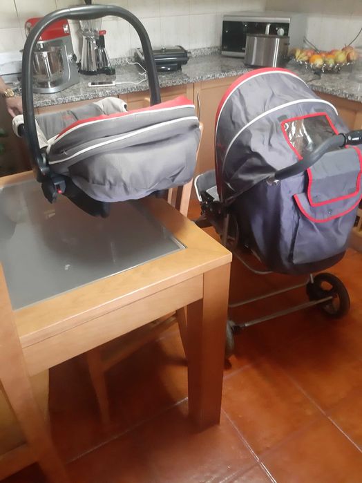 Carrinho de bebé Pierre Cardin