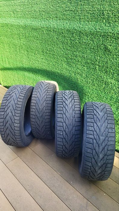 225 60 r17 nokian hakkapeliitta r suv