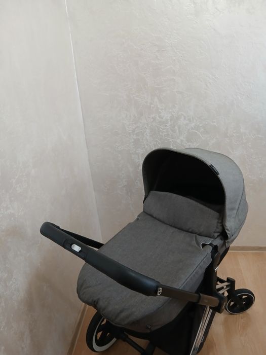 Wózek Cybex Platinum Priam gondola i fotelik samochodowy