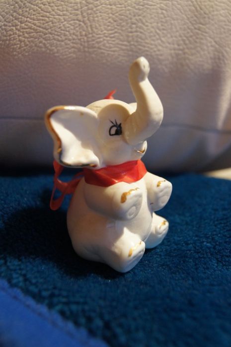 bialy slonik porcelanowy porcelana na szczescie słoń słonik figurka