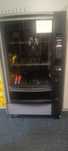 Automat vendingowy z wrzutnikiem