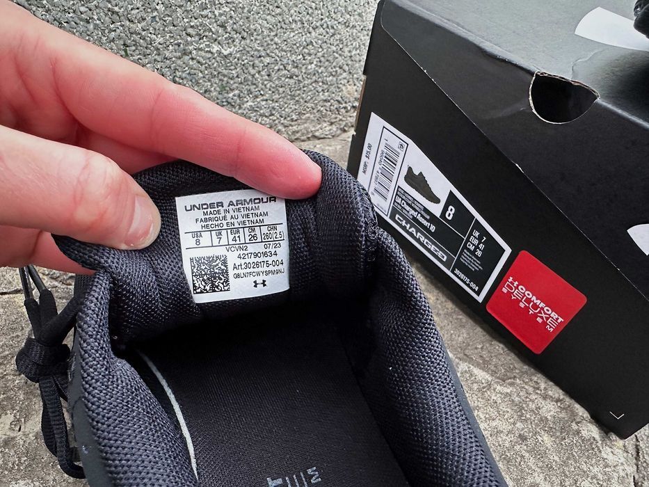 Мужские кроссовки Under Armour Charged Assert 10 3026175-004 черные