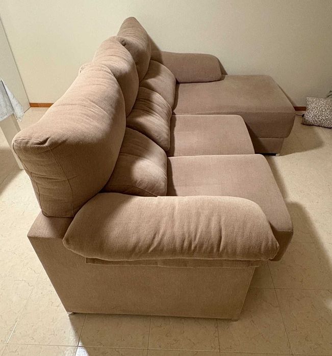 Sofá chaise longue estimado