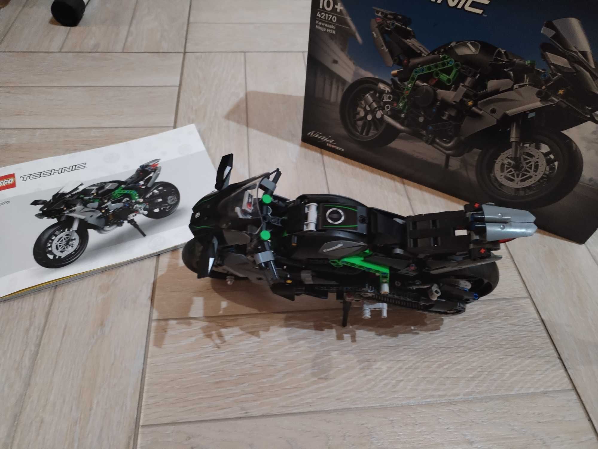 Конструктор LEGO Technic 42170 Мотоцикл Kawasaki Ninja H2R