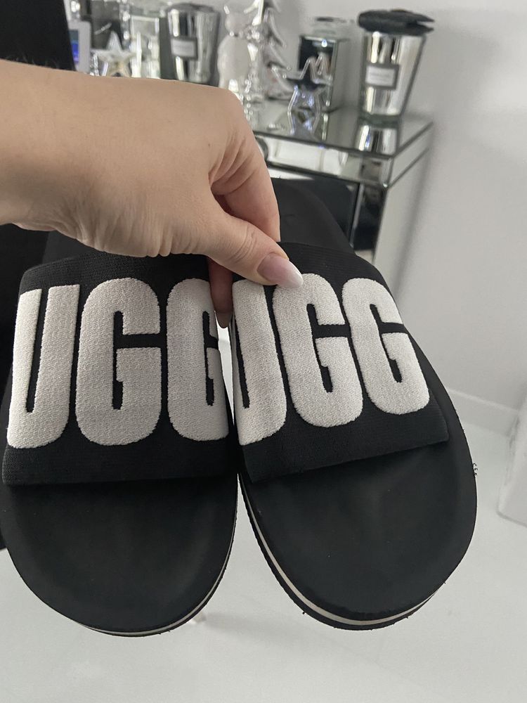 Klapki UGG czarne roz 40