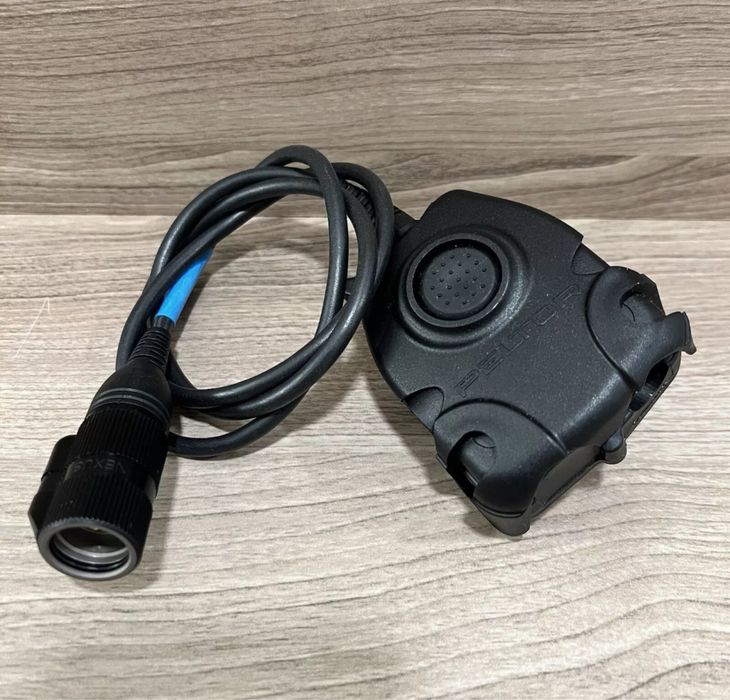 3M™ PELTOR™ ComTac™ V