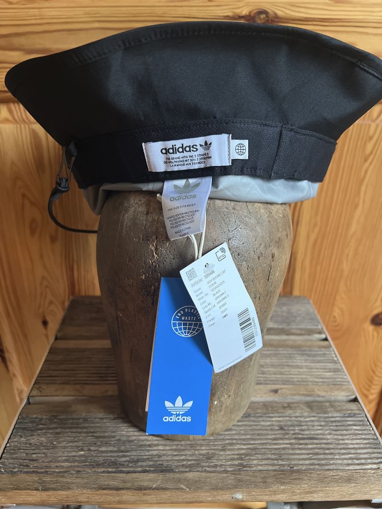Sprzedam nowy (metki) kapelusz typu bucket firmy Adidas, adventure