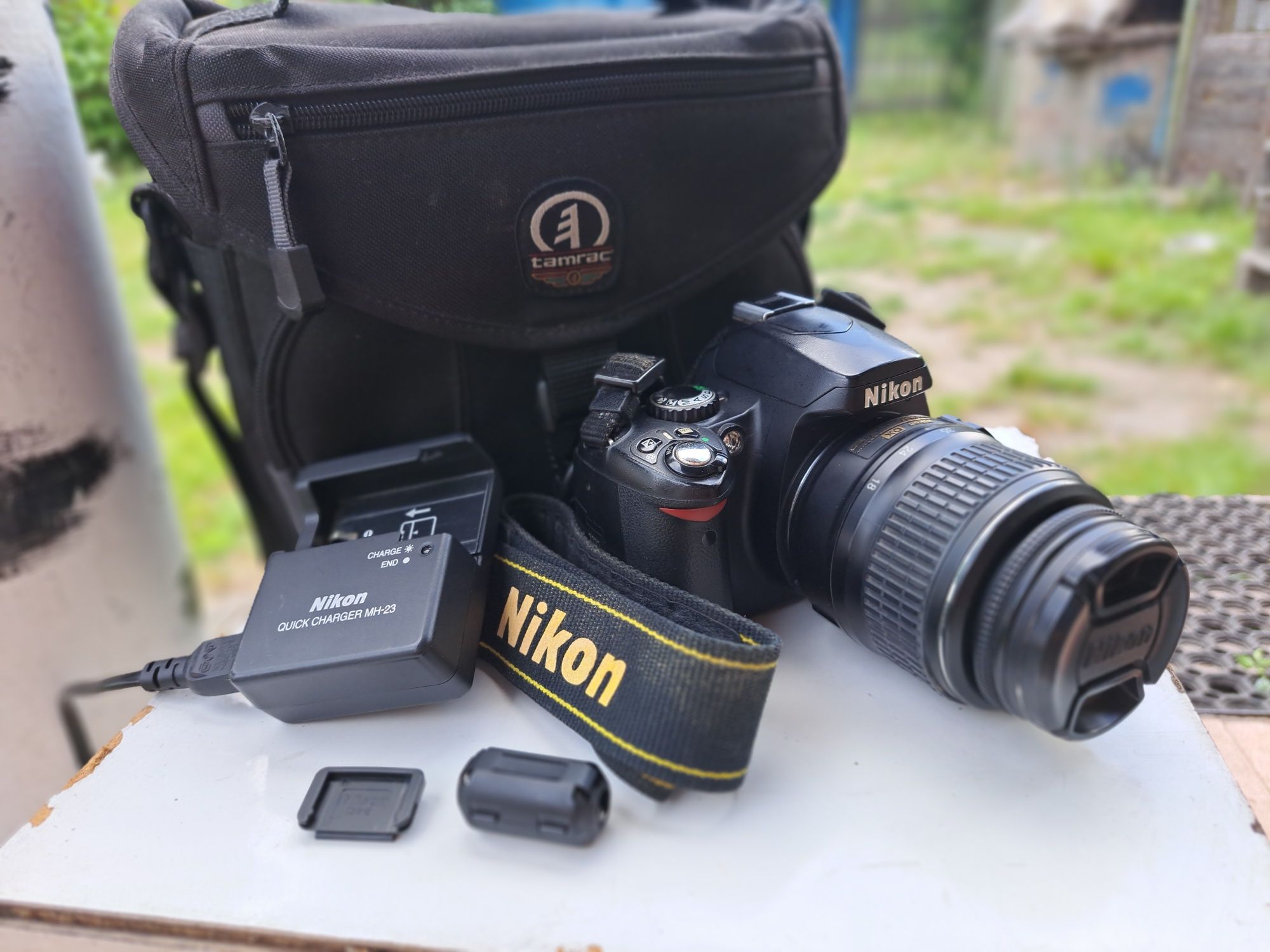 Продам цифровий фотоапарат Nikon D40x