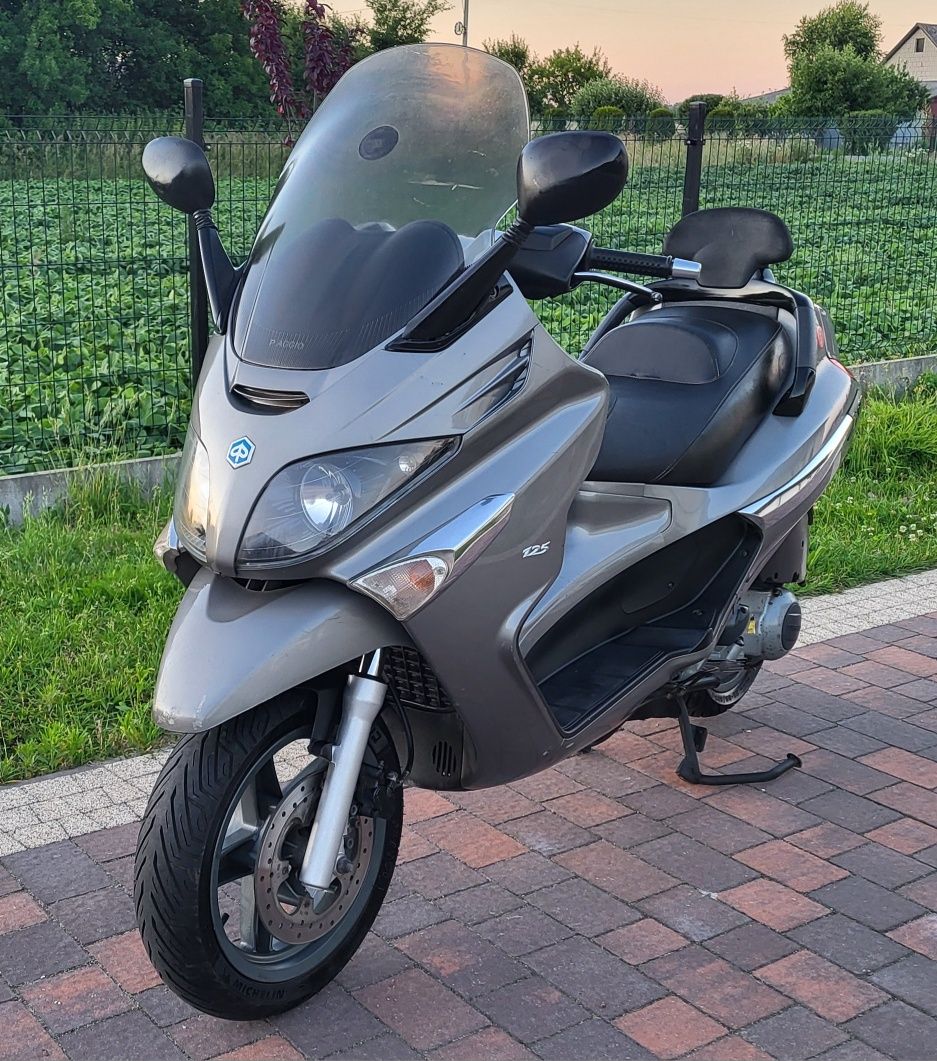 Skuter Piaggio Xevo 125
