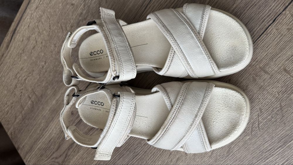 Сандалі жіночі Ecco Chunky