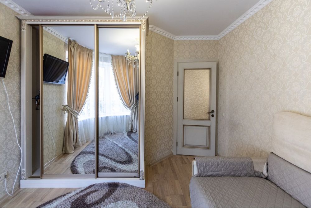 Оренда великої 3к квартири Жк Калинова Слобода