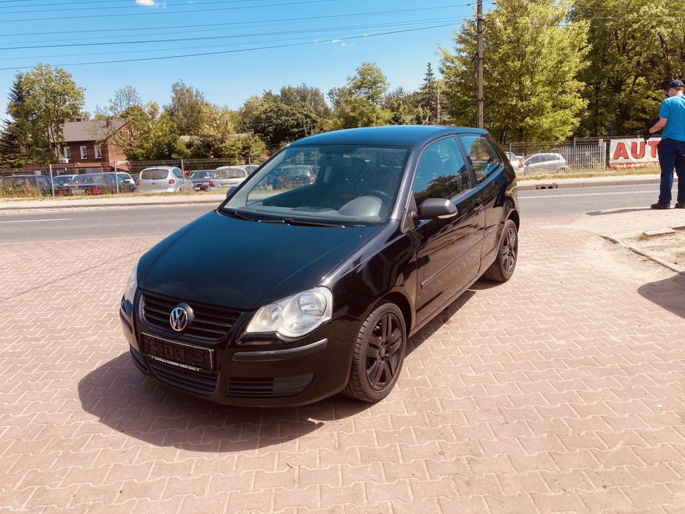 sprzedam vw polo rok 2006 1,4 klima alusy zadbany