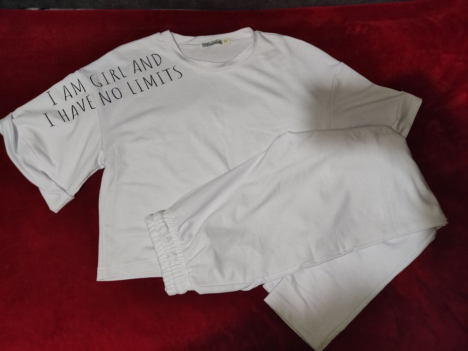 Продам костюм двойку