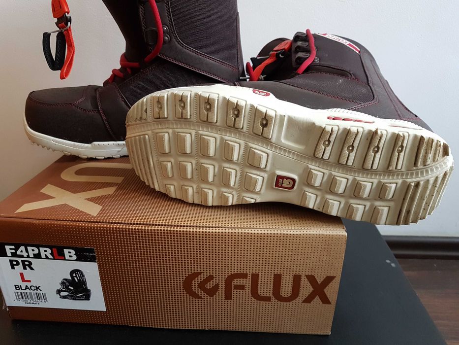 Zestaw: Deska snowbordowa K2, wiązania PR Flux, buty Burton