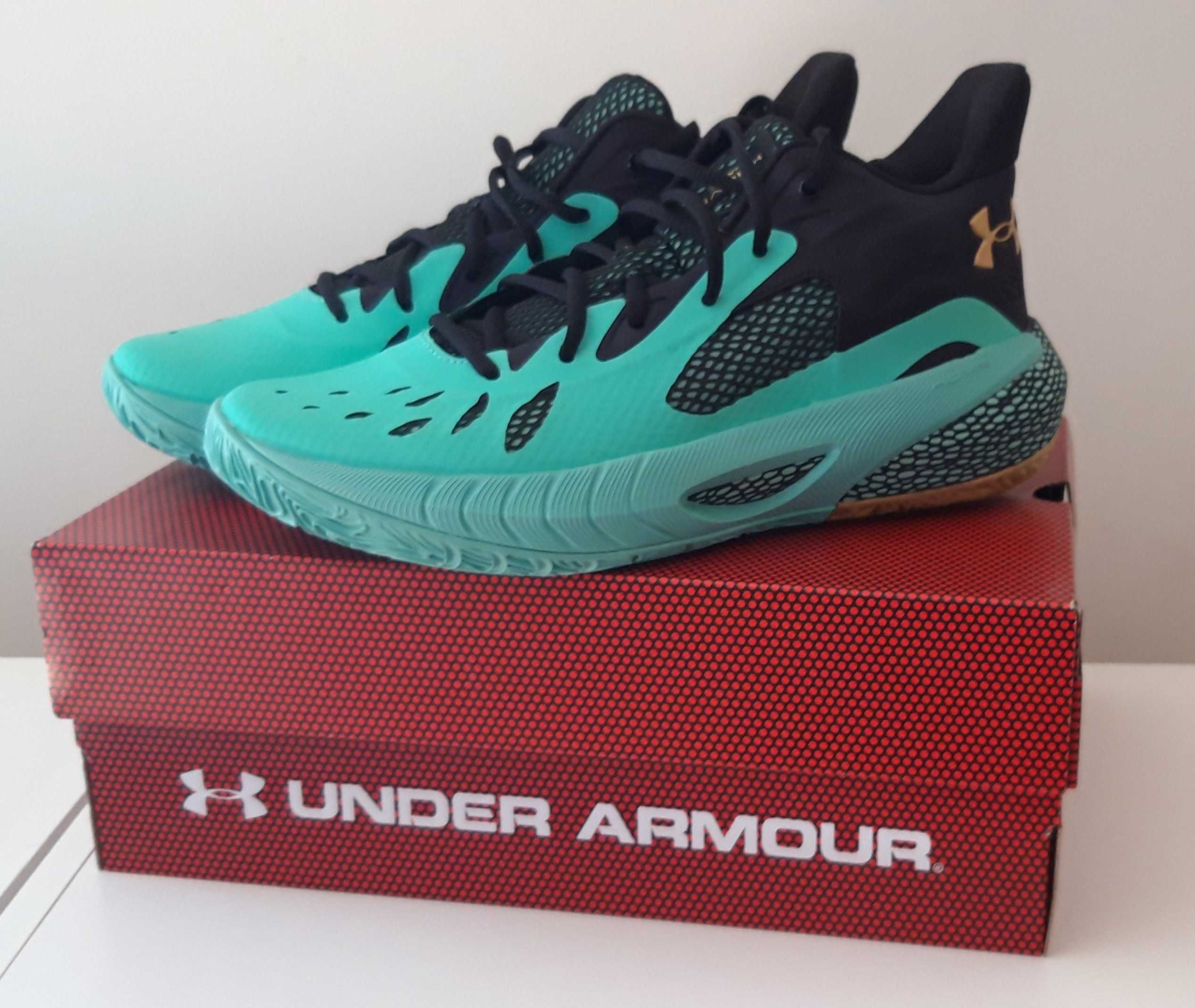 Ténis, sapatilhas de basquetebol UNDER ARMOUR - Artigo NOVO.