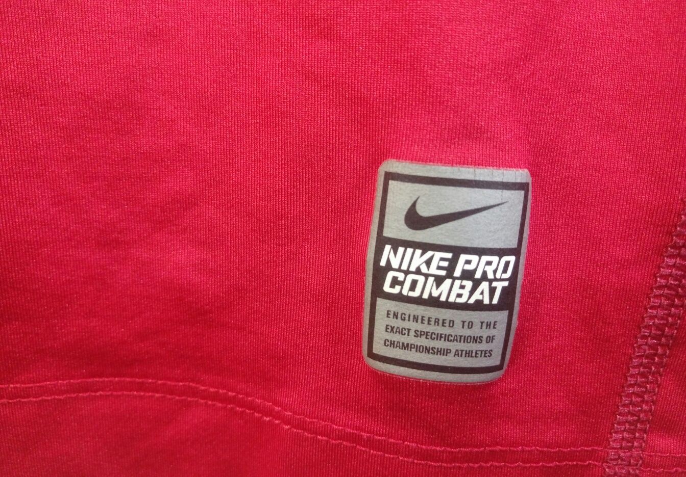 Оригінал Nike Pro Combat спортивний лонгслив компресіонка