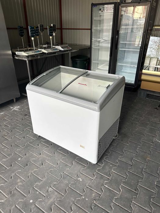 Zamrażarka sklepowa