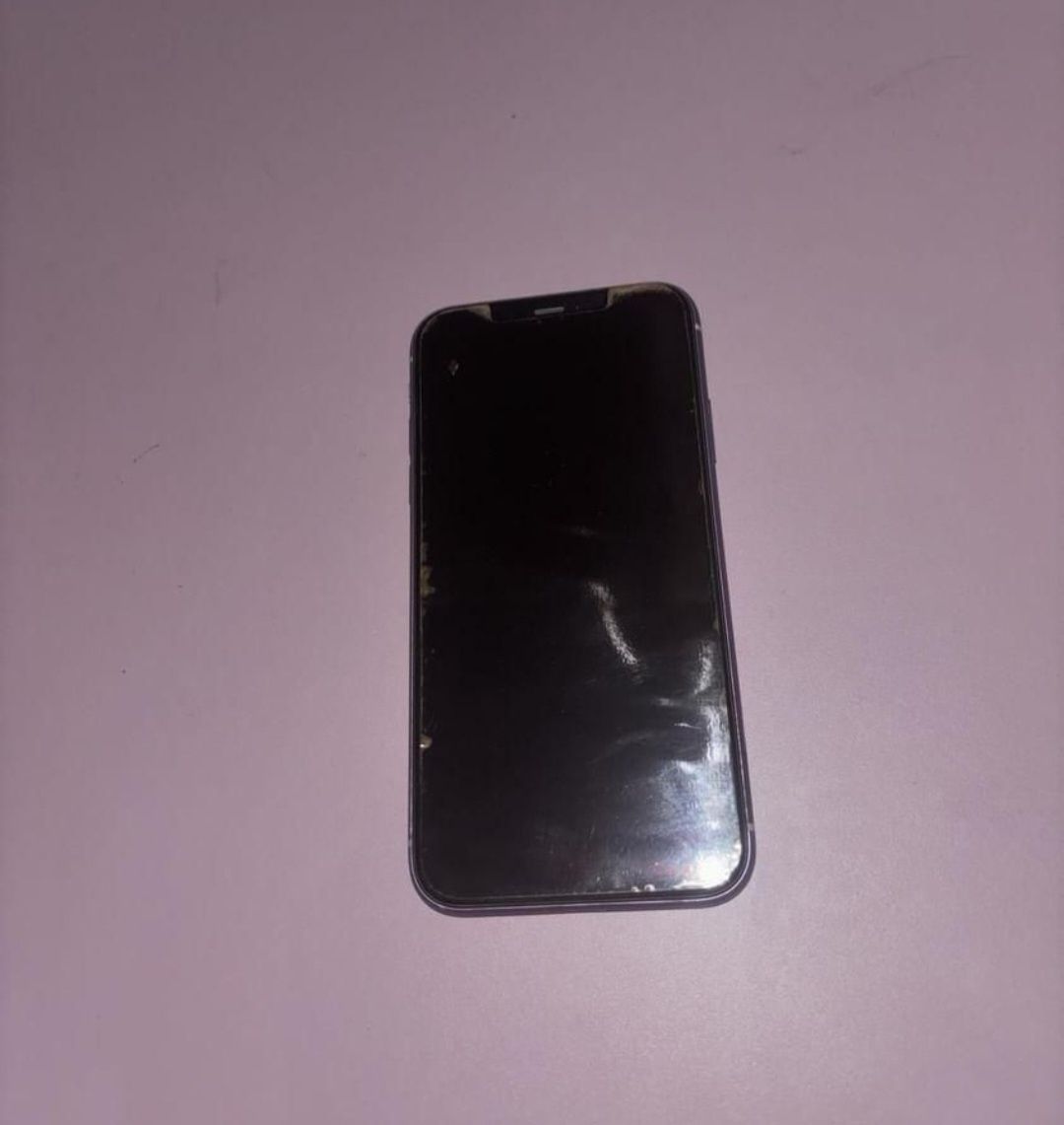 Okazja!! IPHONE 11 stan bdb apple fioletowy smartfon 128 GB