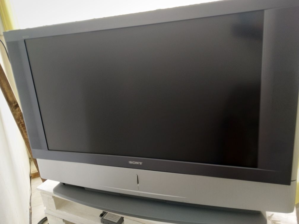 Televisor Retroprojetor LCD Sony KF-4 para Peças 2SX300.