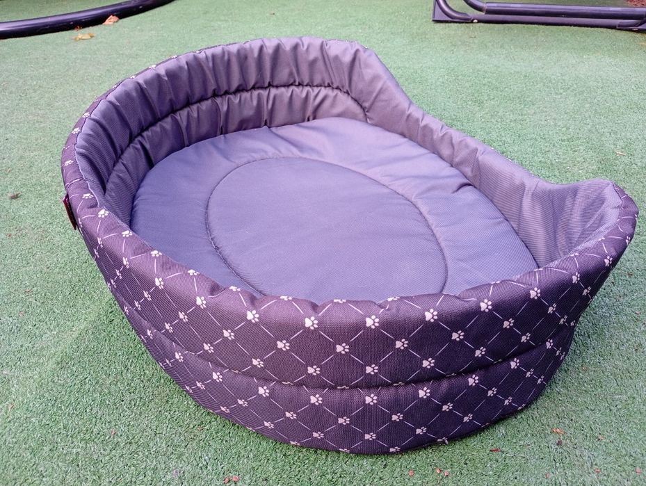 Granatowe legowisko dla psa BUTIKZOO Figa Plus 62 x 52 x 15cm