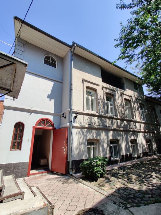 Аренда 2эт.Дома,Центр Ул. Короленко