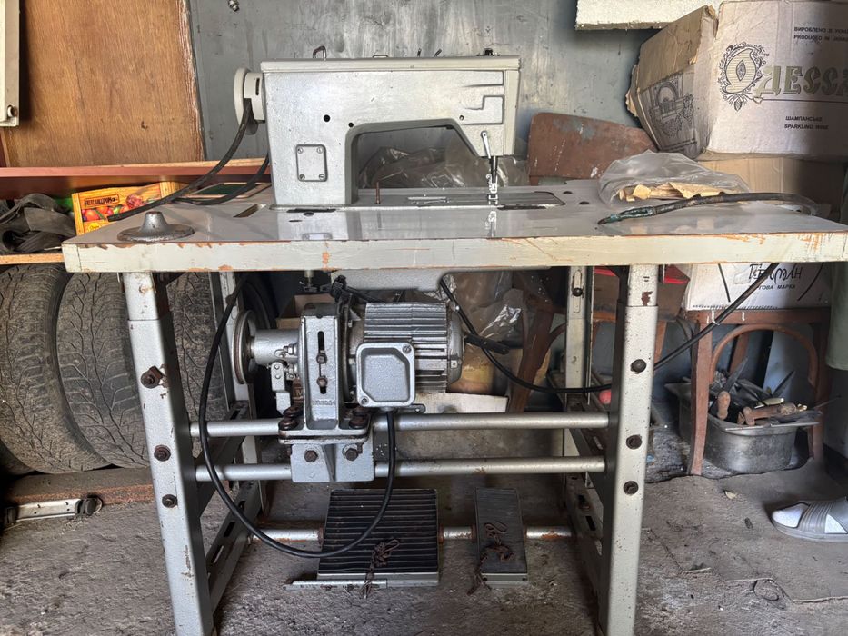 Швейна машинка Чеська 3ох фазна