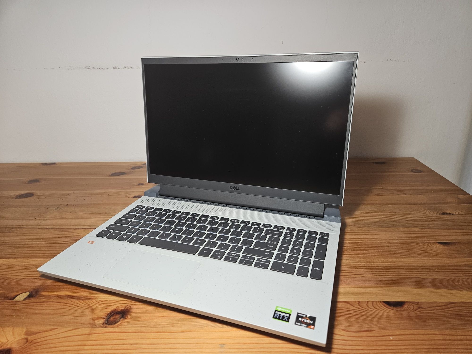 Laptop Dell G15 5515 Ryzen Edition R7-5800H/16GB RAM/1000GB/RTX3060