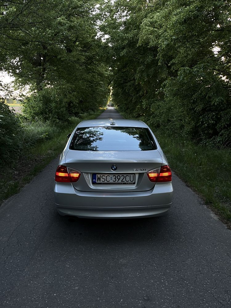 BMW E90 320I 2007