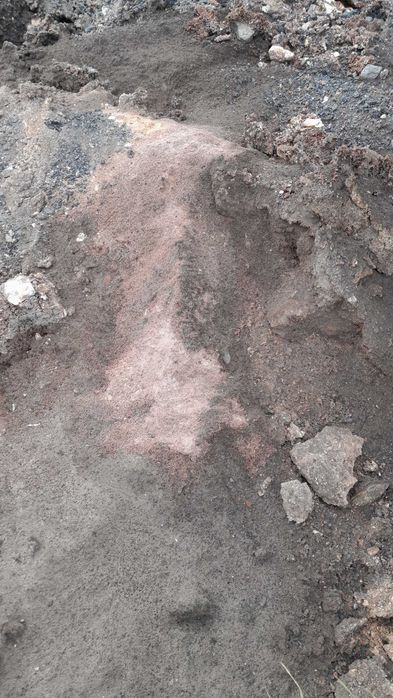 Oddam popiół, szlakę do utwardzenia terenu.