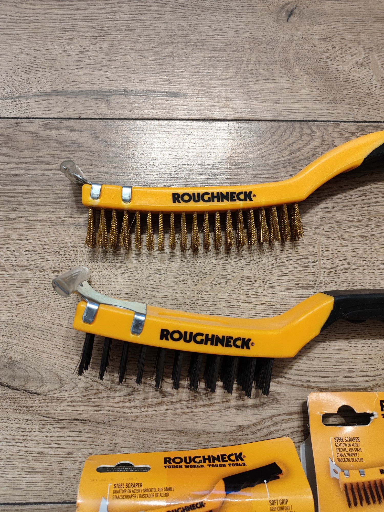 2 nowe szczotki że skrobakiem Roughneck