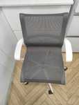 8x Herman Miller Setu fotel klasy premium